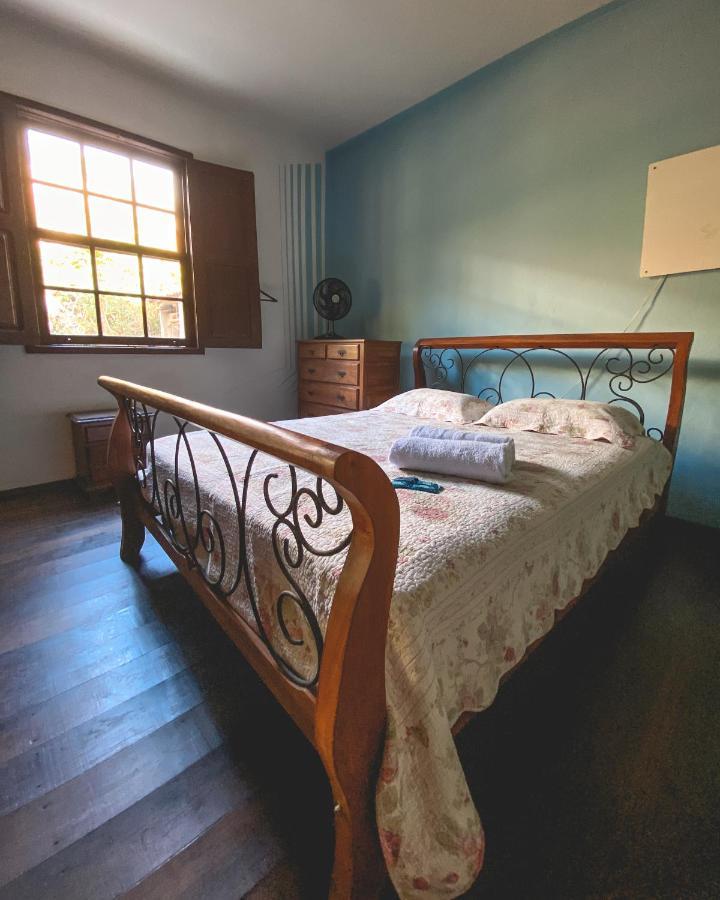 Em Tiradentes, Minas Gerais, Casa Tipica E Espacosa Em Terreno Arborizado Exteriör bild